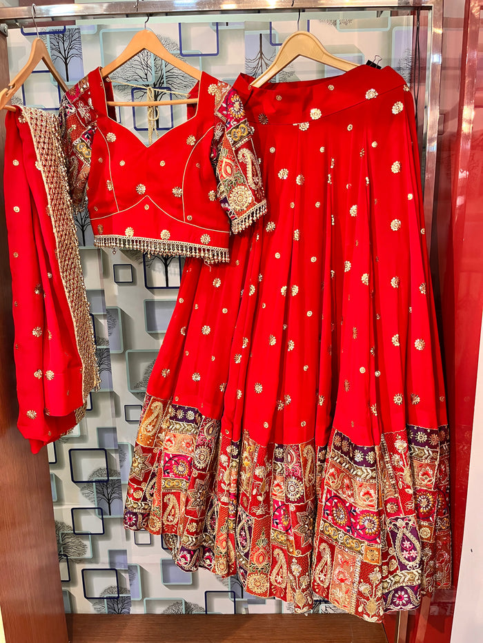 Regal Splendor lehenga