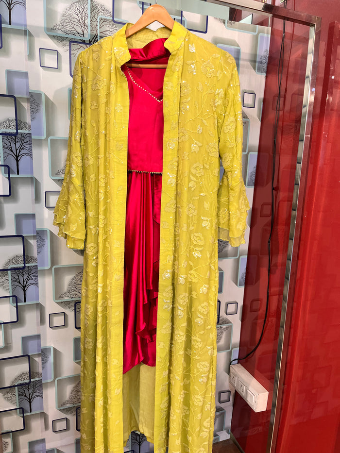 Drape dress with long cape