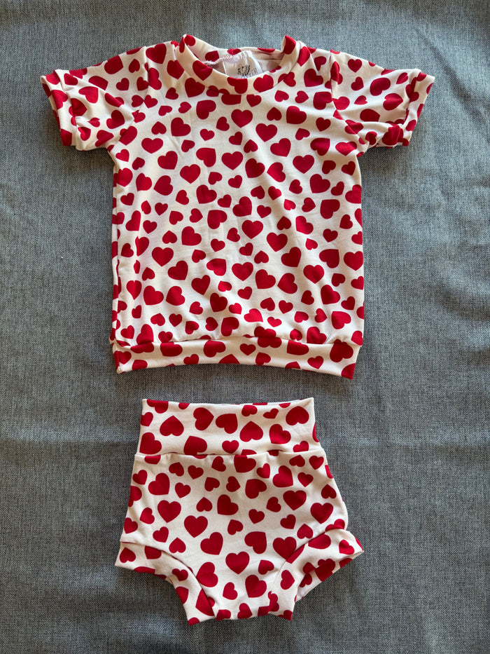 Red Hearts  12-18m Tshirt & Bummies Outfit
