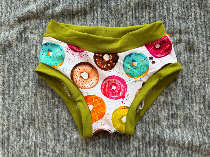 Donuts  size 9 underwear