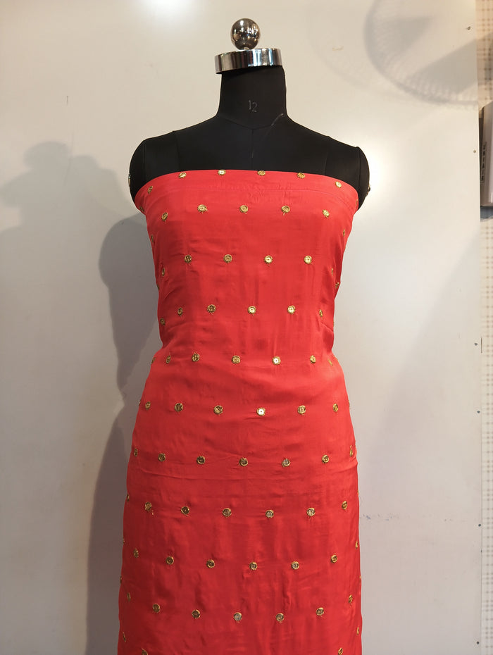 Crepe embroidered suit