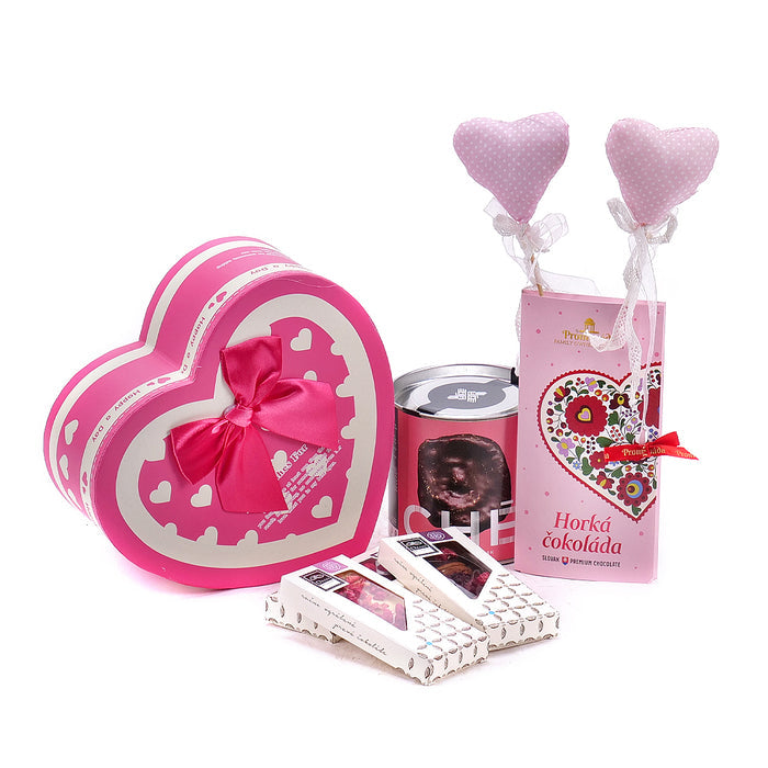 03000142_darcekovy-box-srdce-a-cokolada
