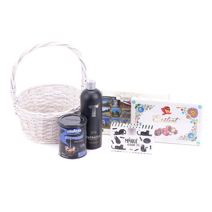 03000278_darcekovy-pruteny-kosik-mnaue-classic