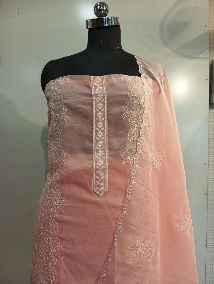 Organza suit with embroidery