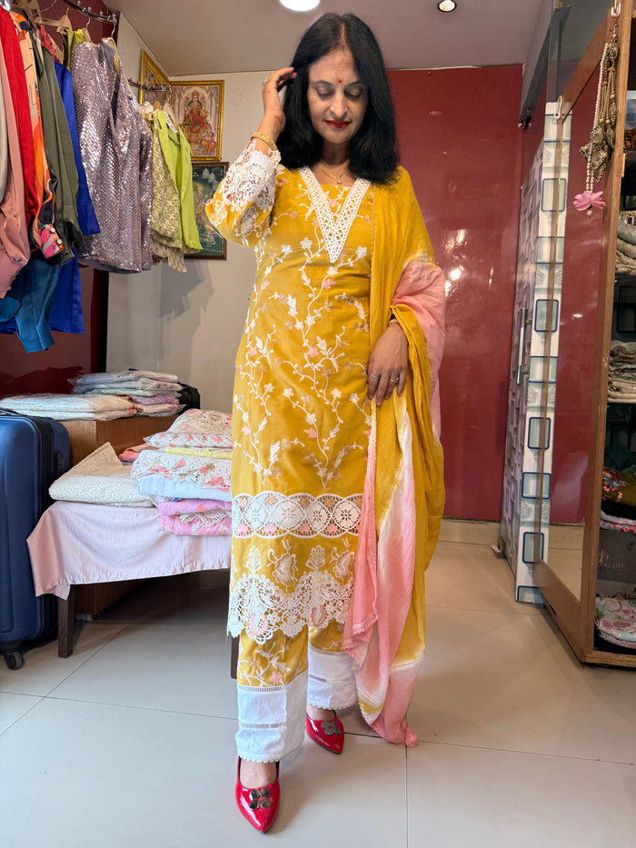 PureCotton kurta with Embroidery