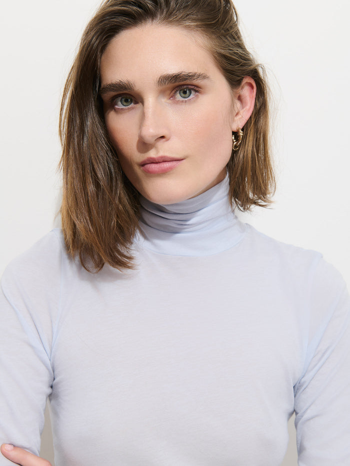 Tissue Turtleneck in Cotton